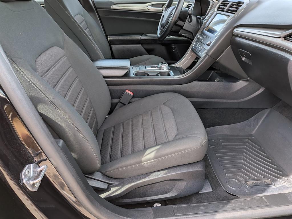 Thumbnail: 2020 Ford Fusion - 28