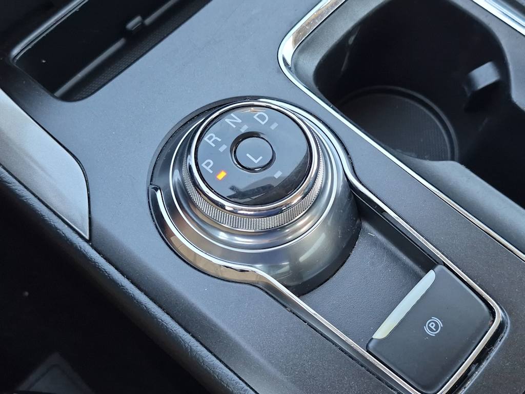 Thumbnail: 2017 Ford Fusion - 33