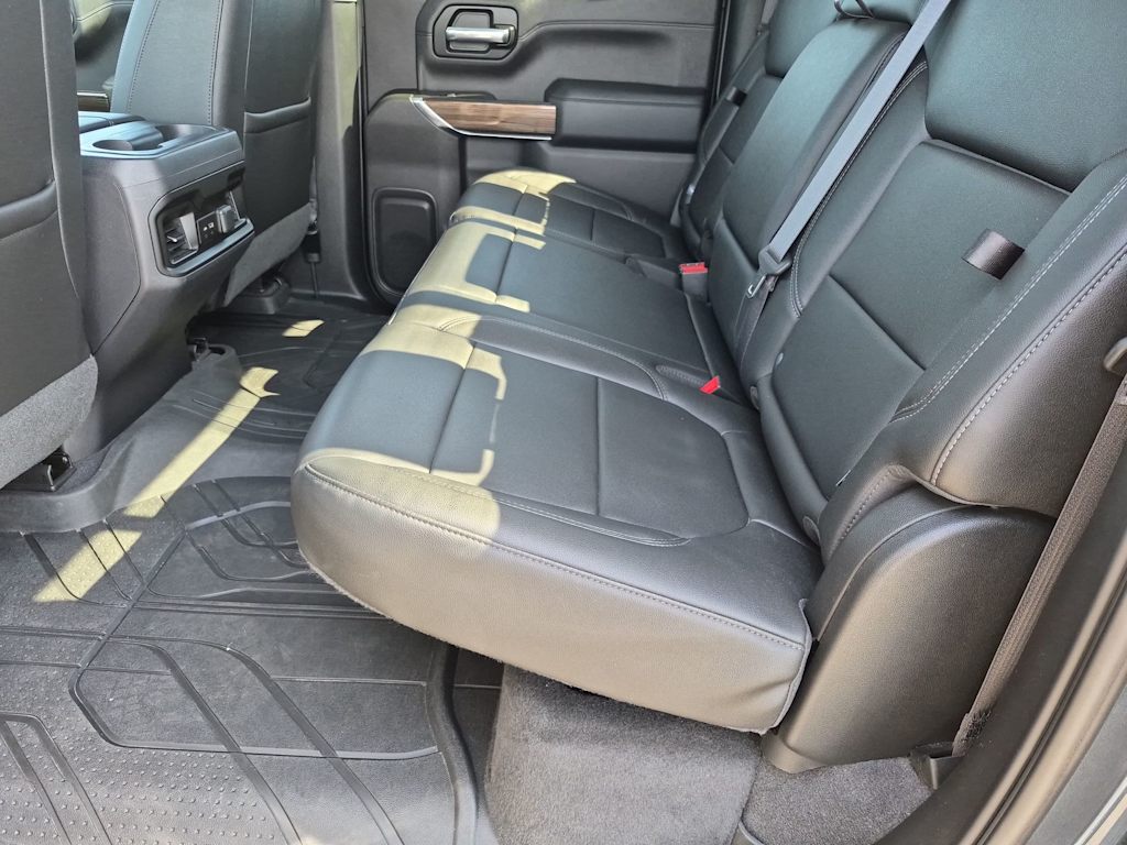 Thumbnail: 2019 Chevrolet Silverado 1500 - 26
