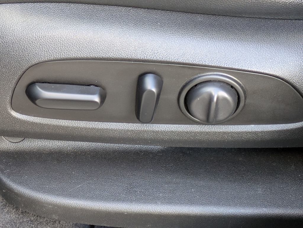 Thumbnail: 2020 Chevrolet Equinox - 25