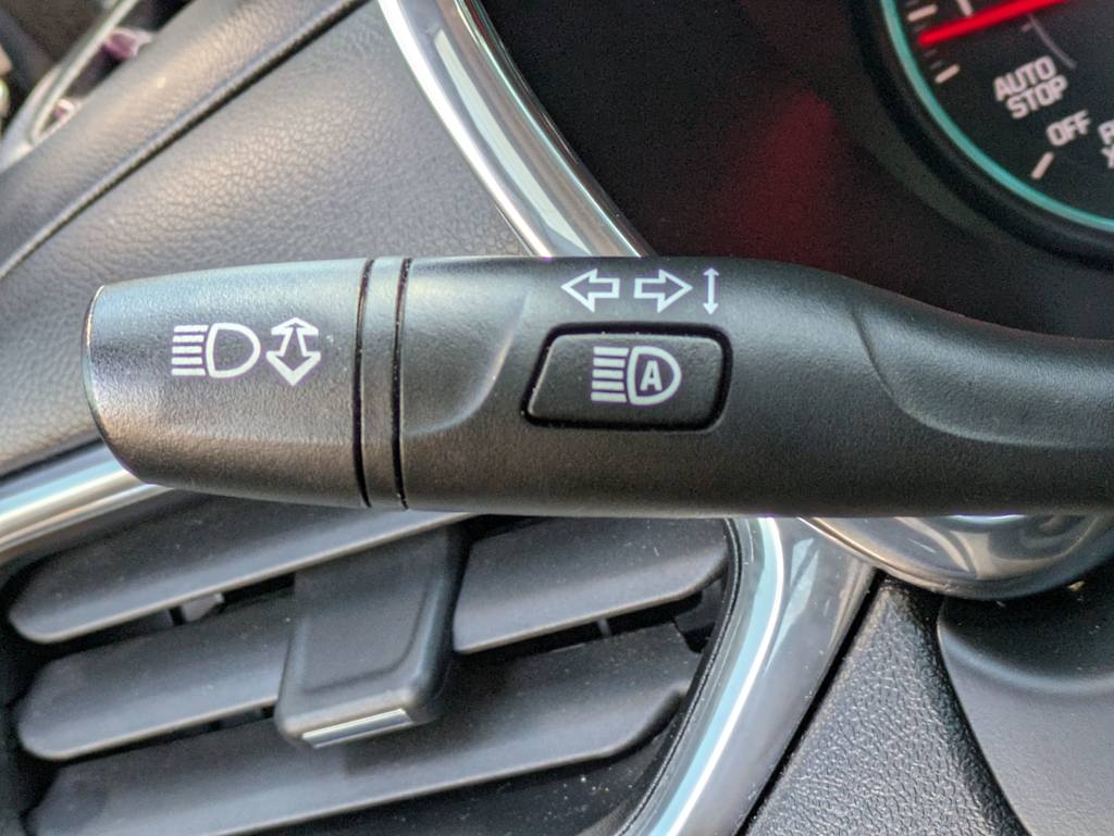 Thumbnail: 2020 Chevrolet Equinox - 32