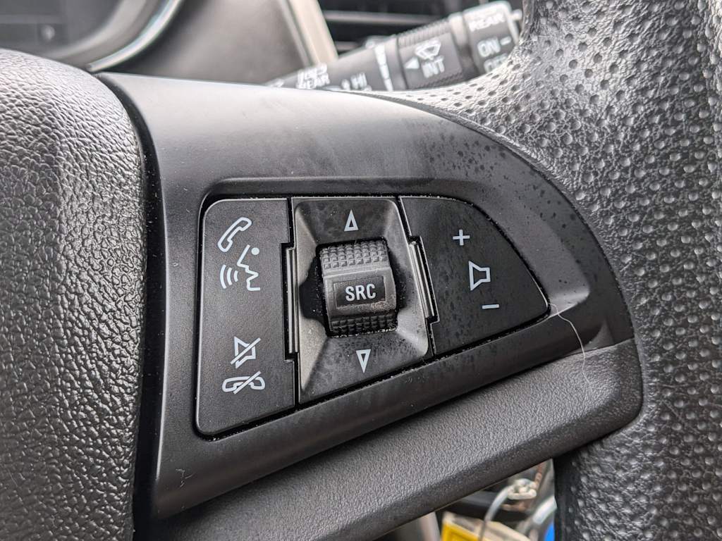 Thumbnail: 2020 Chevrolet Trax - 28