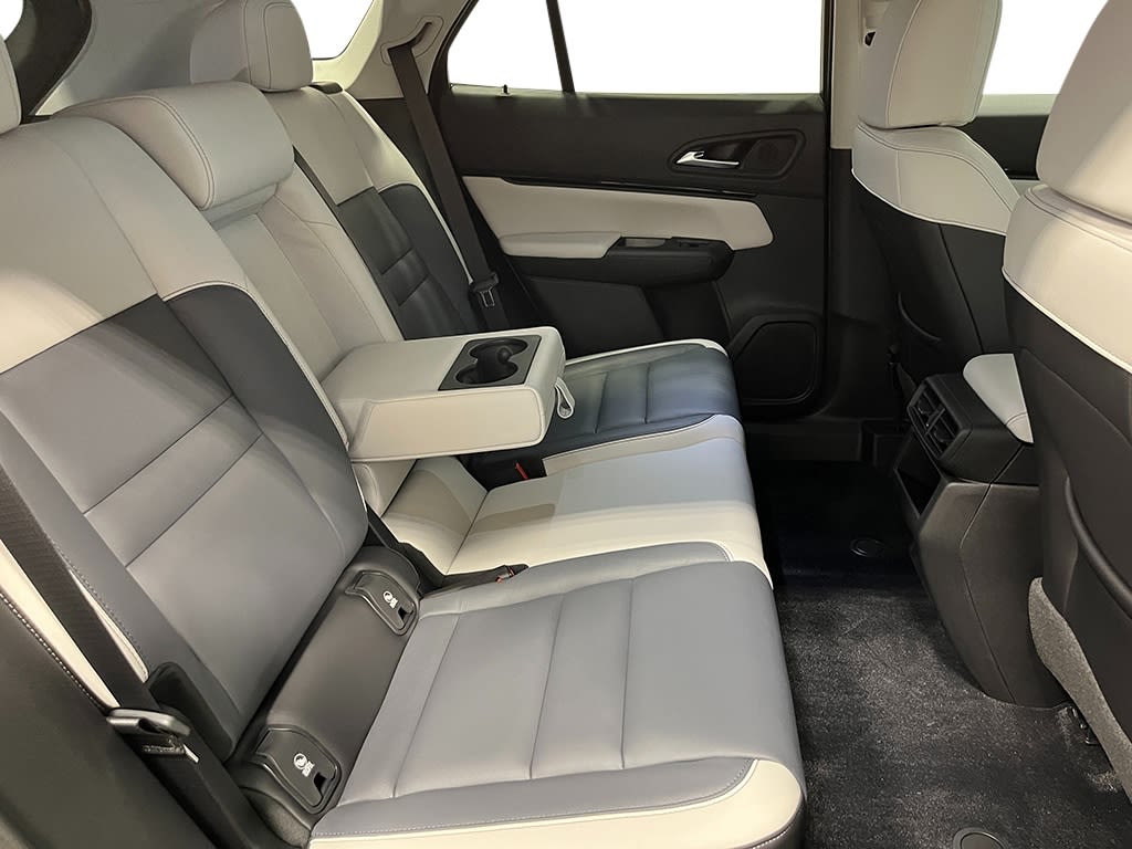 Thumbnail: 2025 Honda Prologue - 28