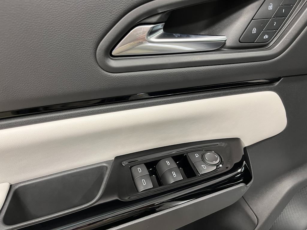 Thumbnail: 2025 Honda Prologue - 21