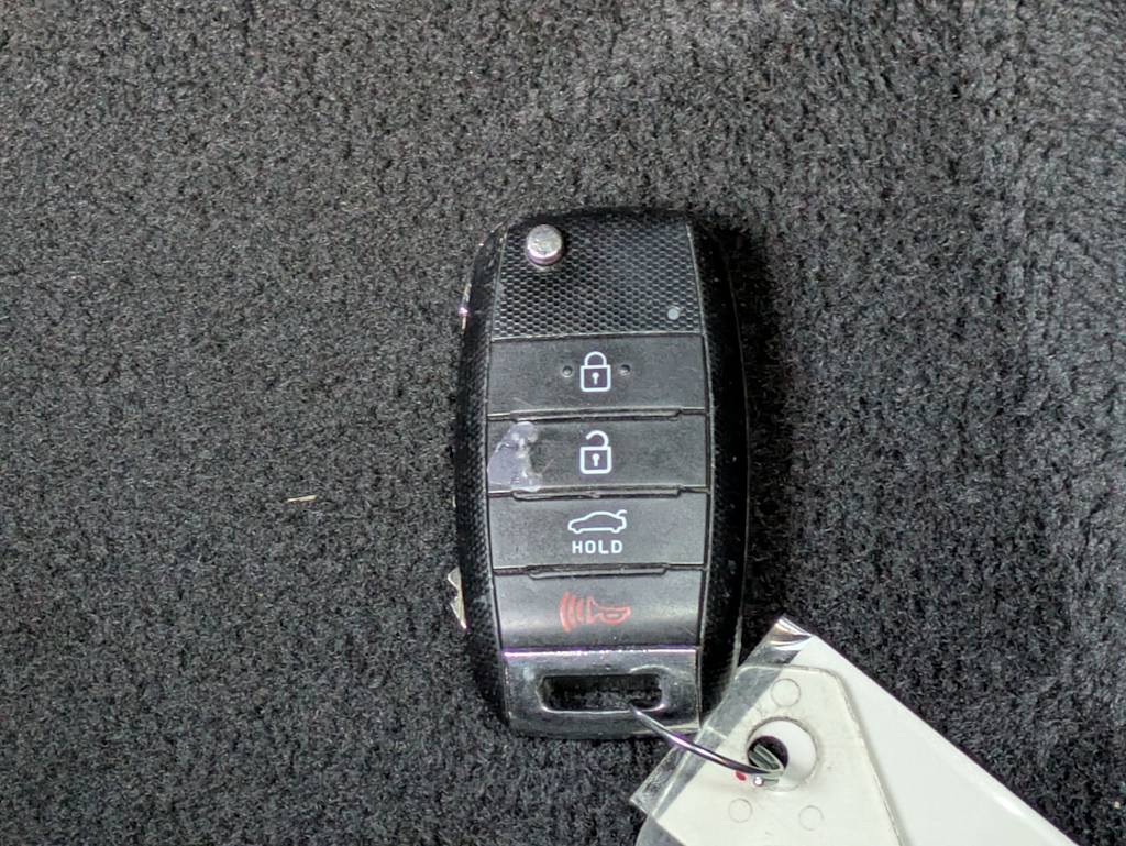 Thumbnail: 2018 Kia Forte - 18