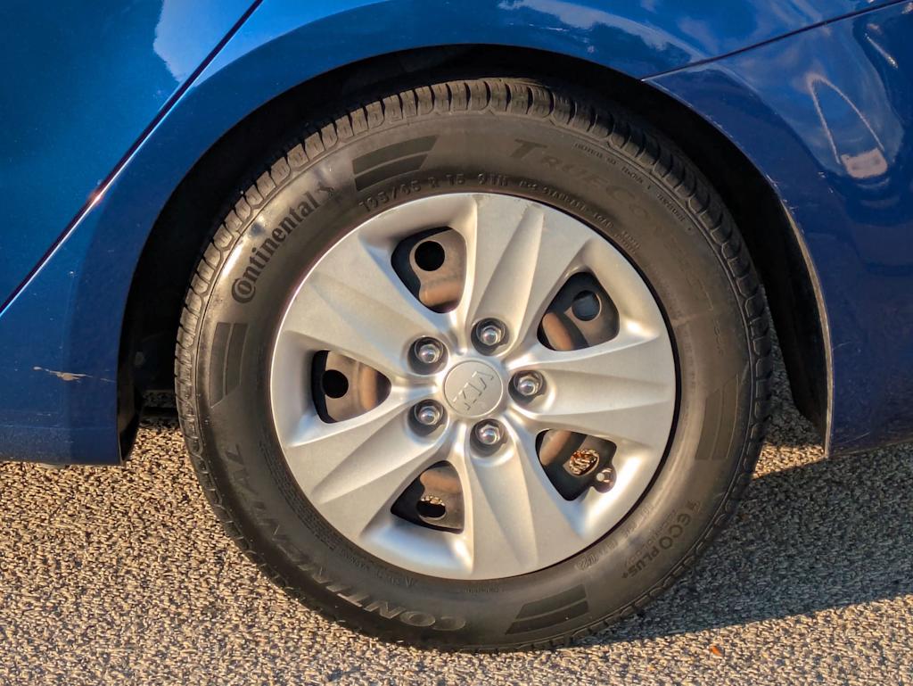 Thumbnail: 2018 Kia Forte - 8