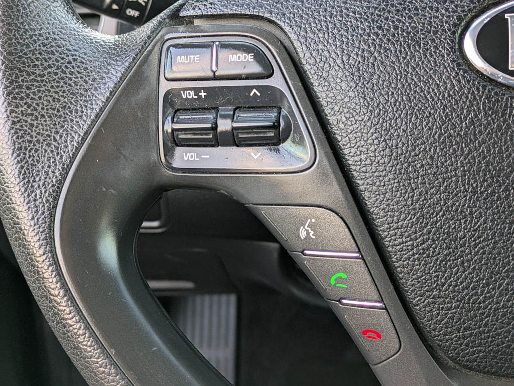 Thumbnail: 2018 Kia Forte - 27