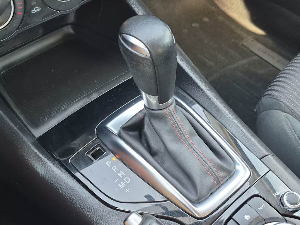 Thumbnail: 2015 Mazda Mazda3 - 32