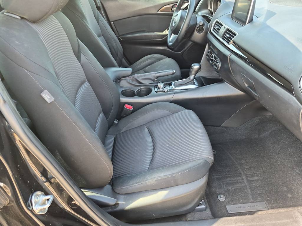 Thumbnail: 2015 Mazda Mazda3 - 27