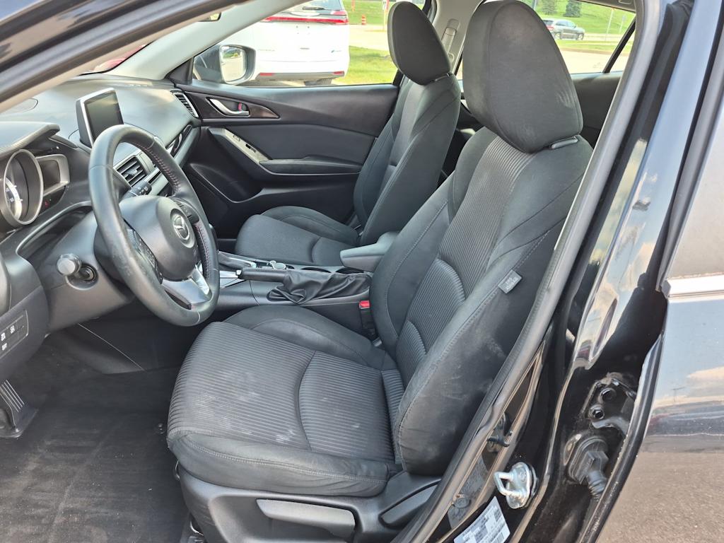 Thumbnail: 2015 Mazda Mazda3 - 10