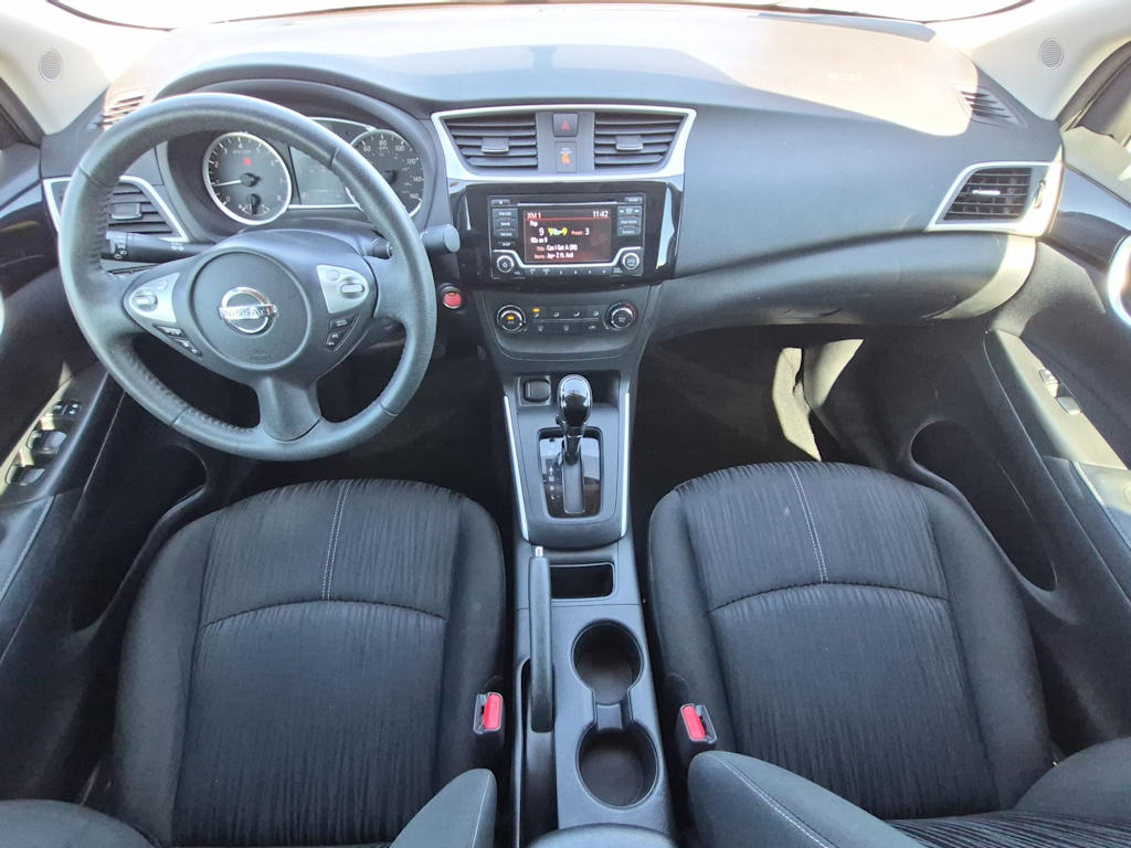 Thumbnail: 2017 Nissan Sentra - 9