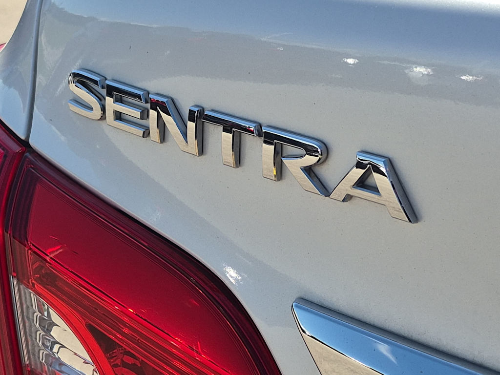 Thumbnail: 2017 Nissan Sentra - 7