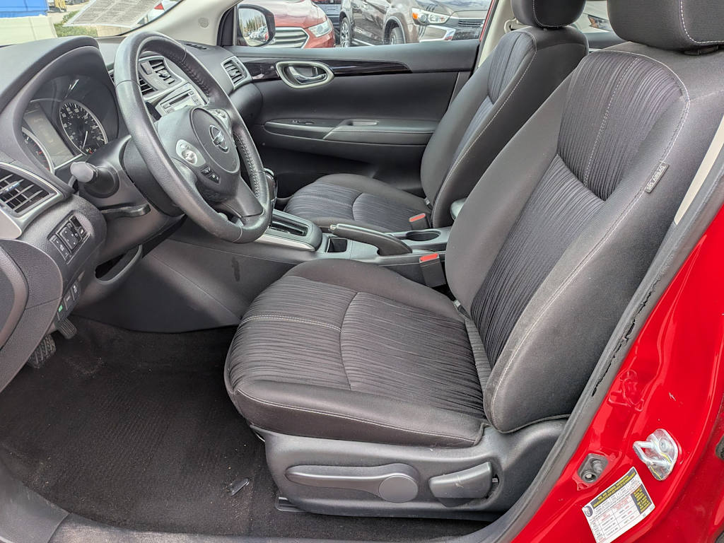 Thumbnail: 2017 Nissan Sentra - 9