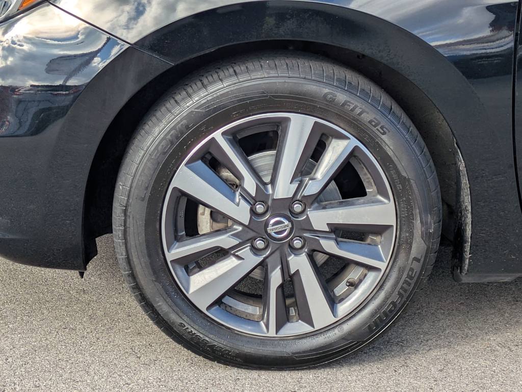 Thumbnail: 2020 Nissan Versa - 7