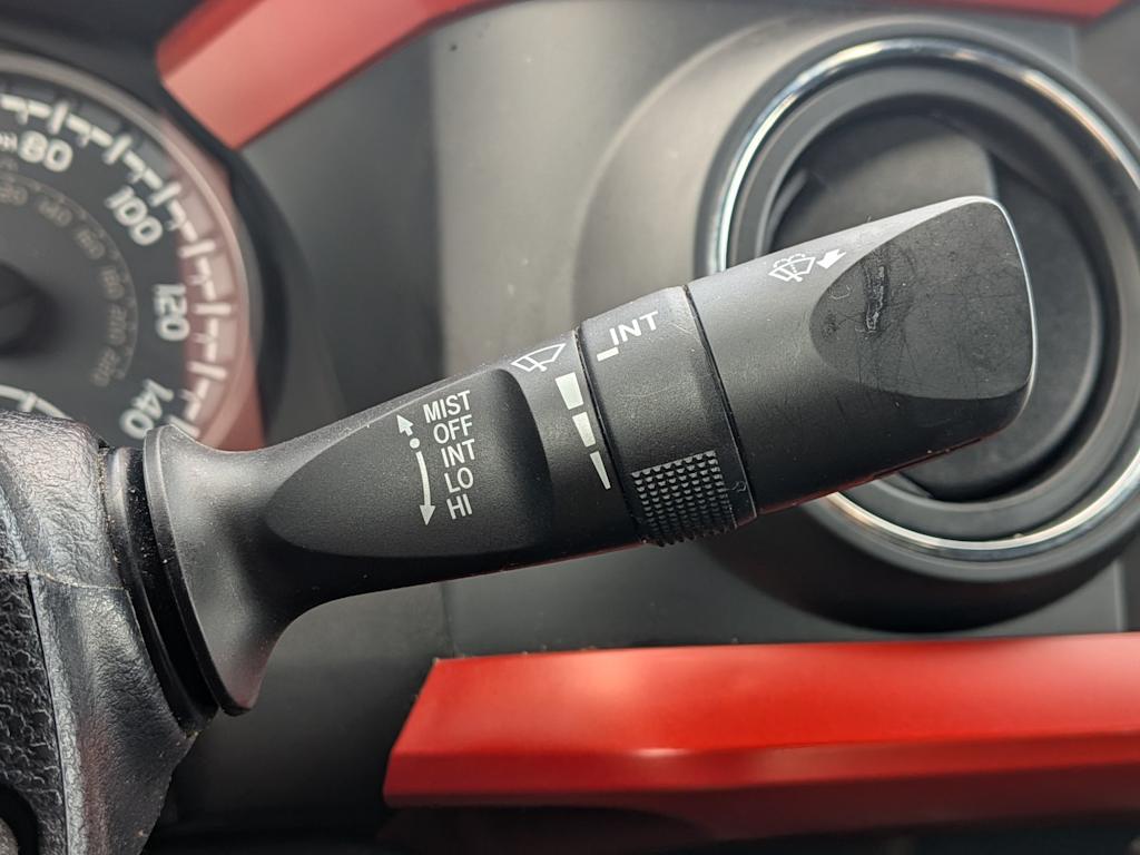 Thumbnail: 2019 Toyota Tacoma - 15