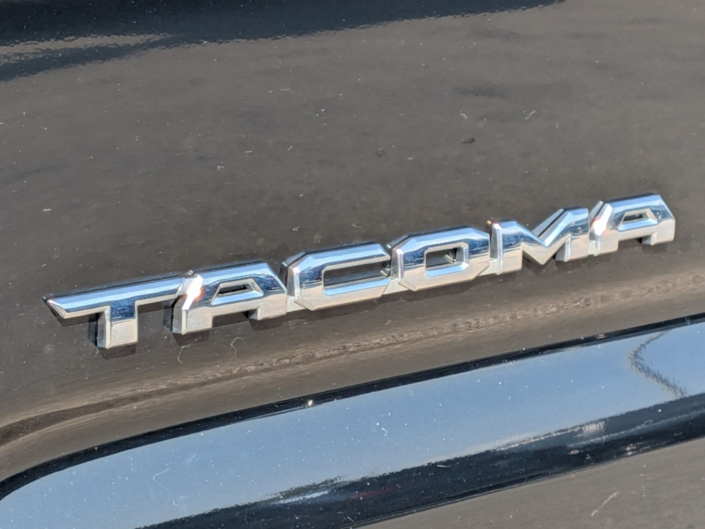 Thumbnail: 2019 Toyota Tacoma - 7