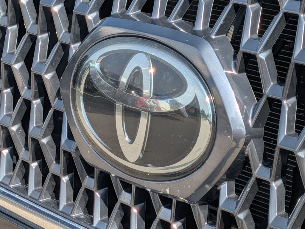 Thumbnail: 2019 Toyota Tacoma - 9