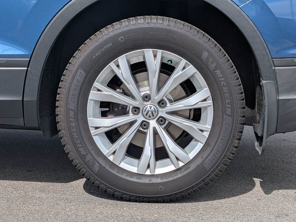 Thumbnail: 2018 Volkswagen Tiguan - 8