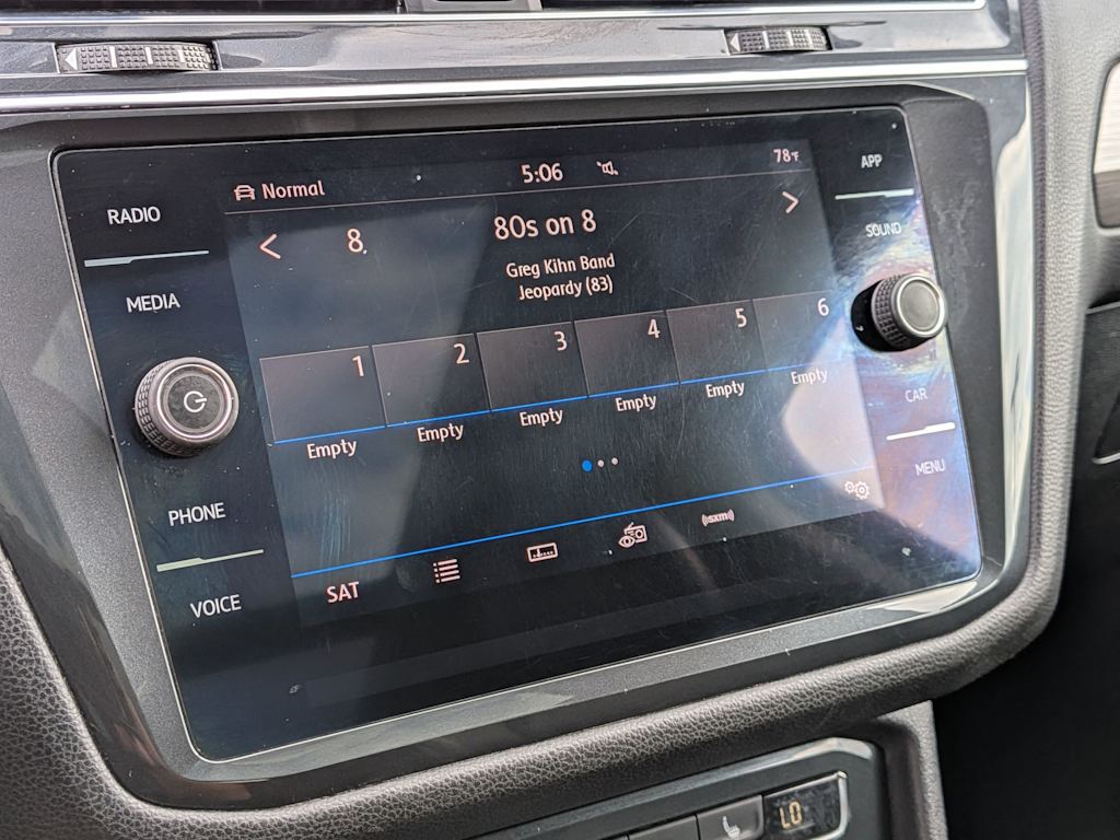 Thumbnail: 2019 Volkswagen Tiguan - 13
