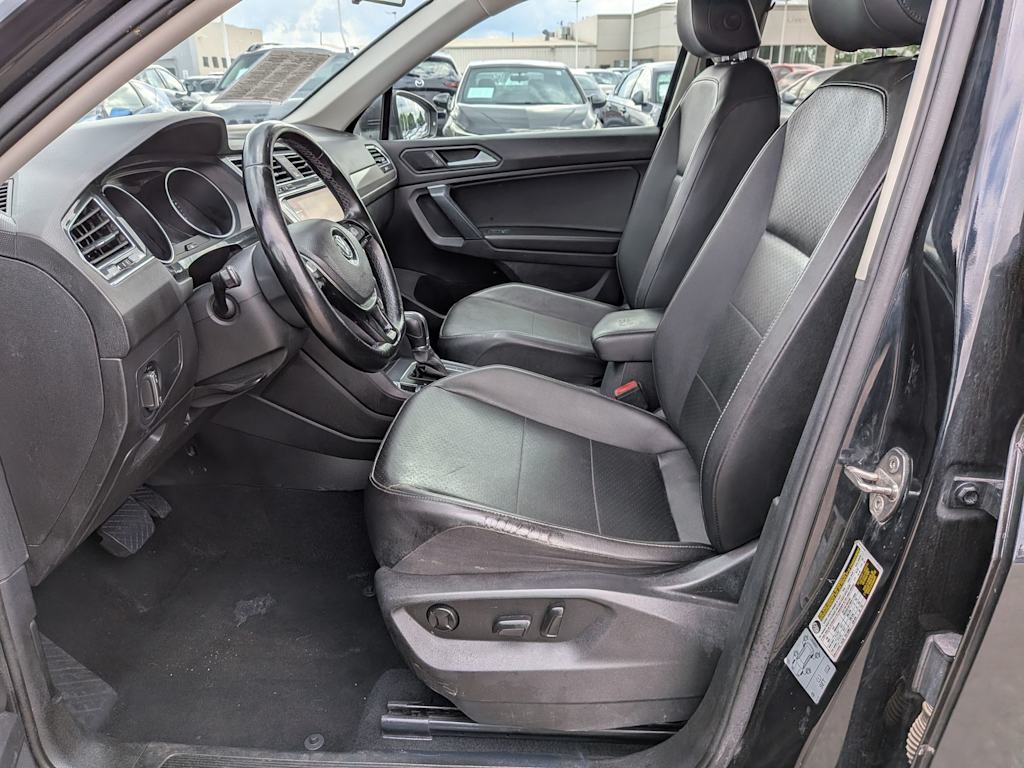 Thumbnail: 2019 Volkswagen Tiguan - 9