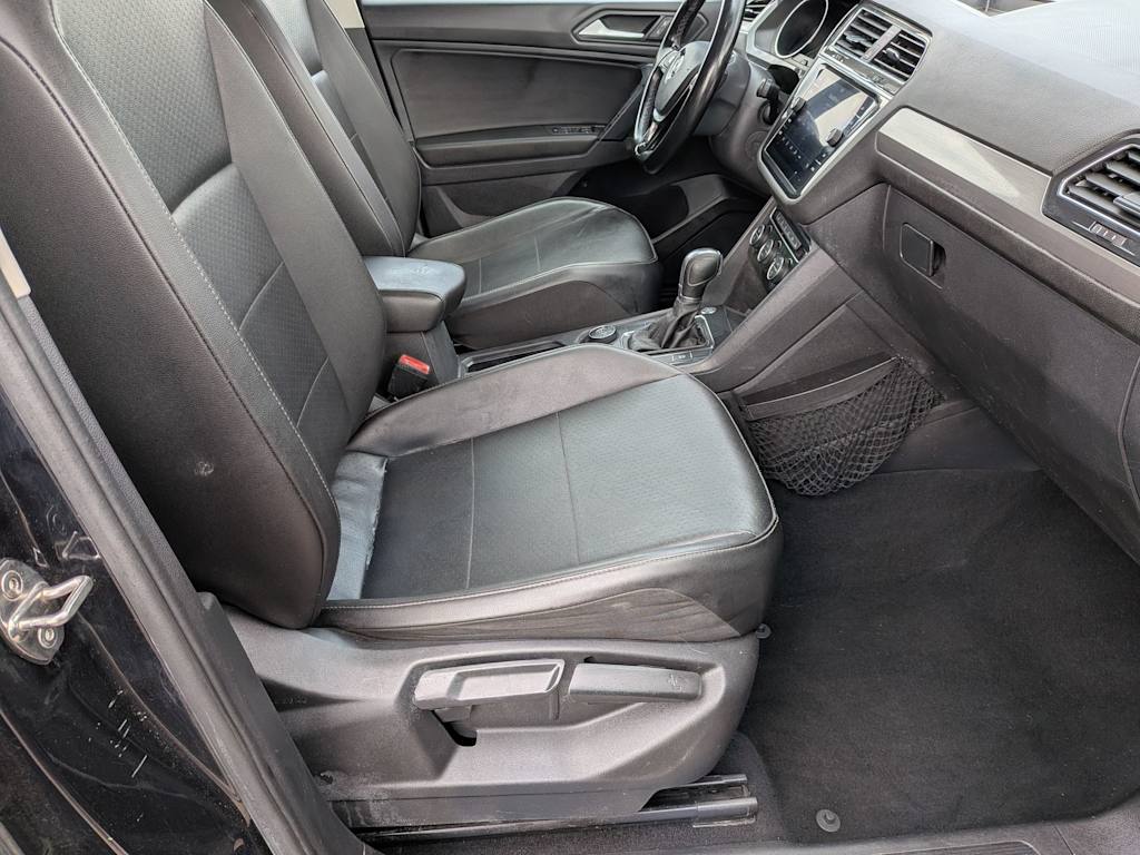 Thumbnail: 2019 Volkswagen Tiguan - 10