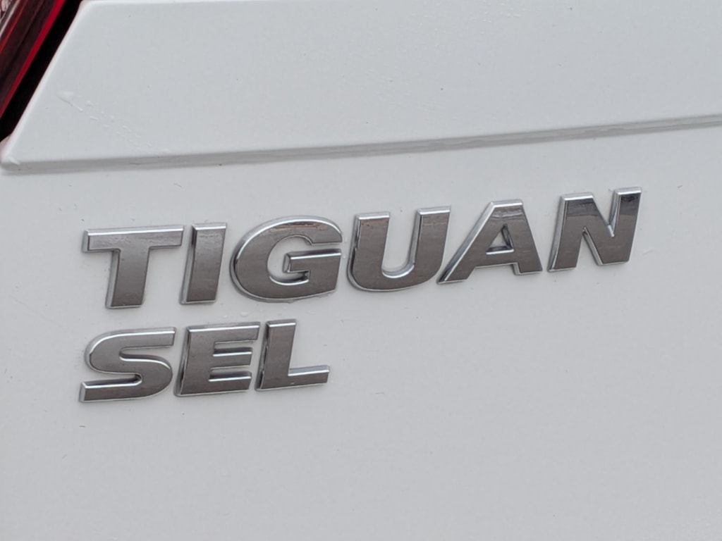 Thumbnail: 2019 Volkswagen Tiguan - 7