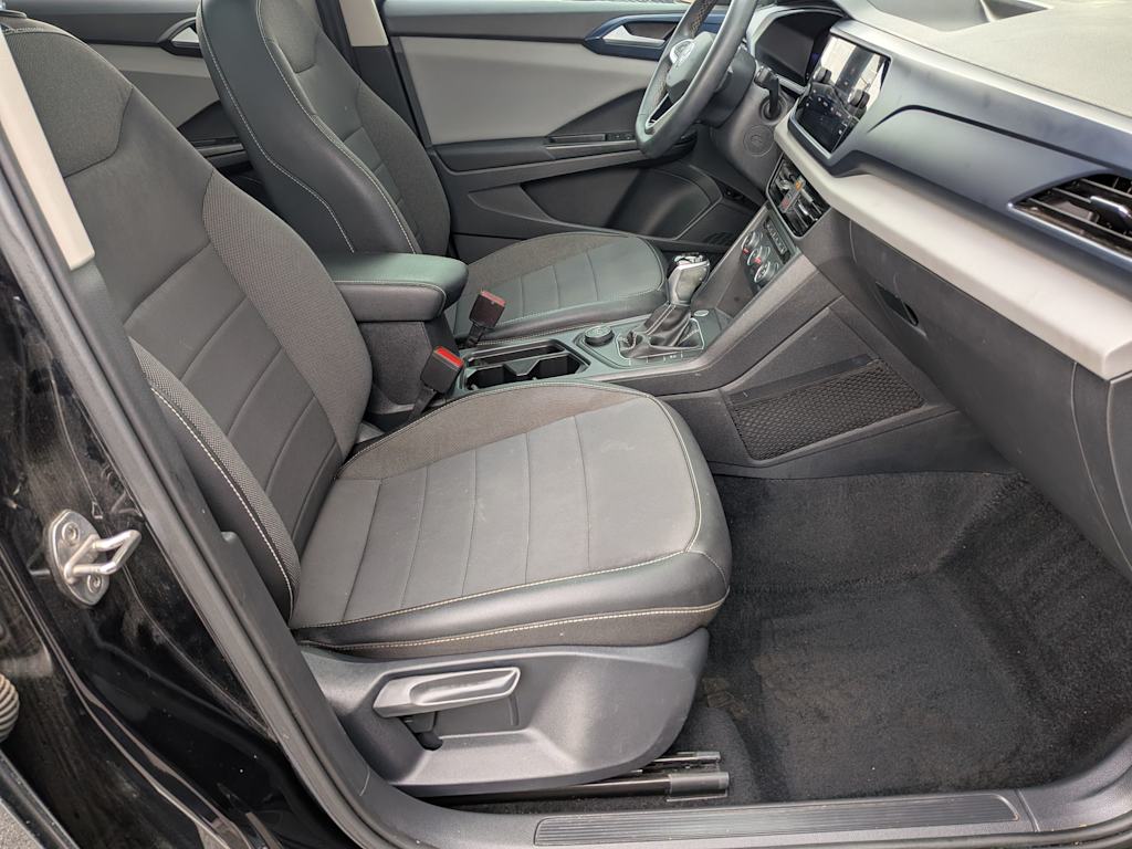 Thumbnail: 2022 Volkswagen Taos - 11