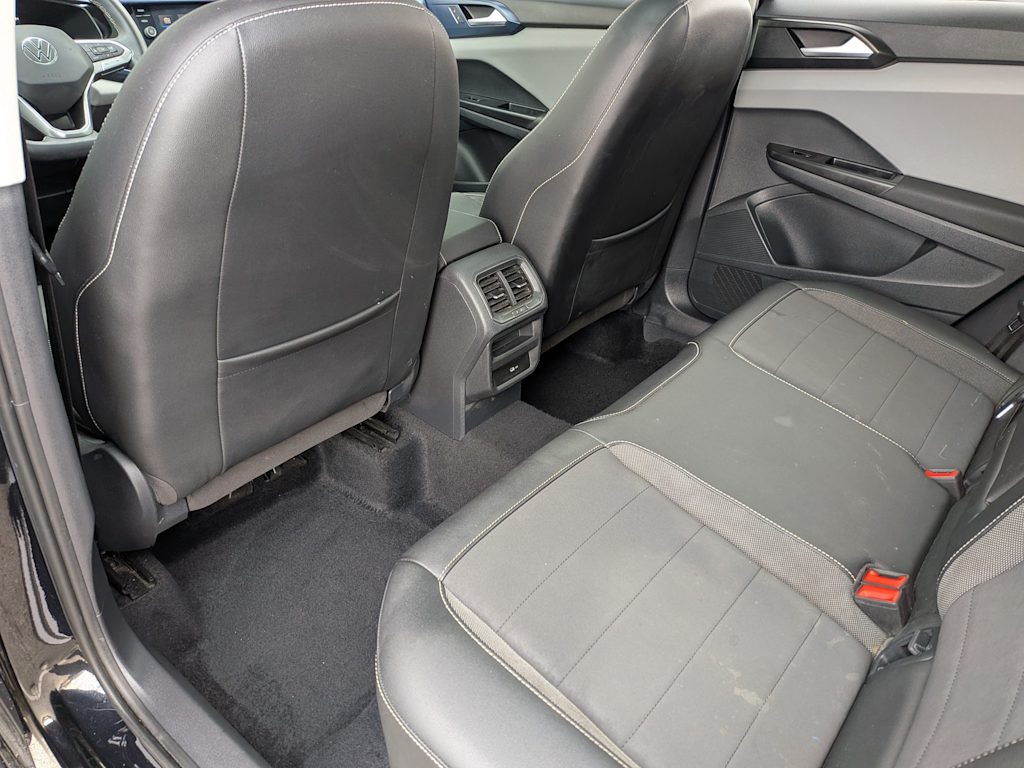 Thumbnail: 2022 Volkswagen Taos - 12