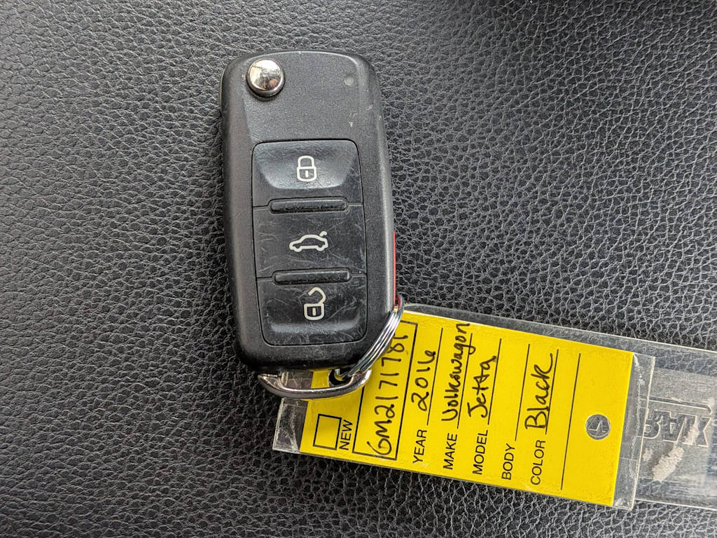 Thumbnail: 2016 Volkswagen Jetta - 18