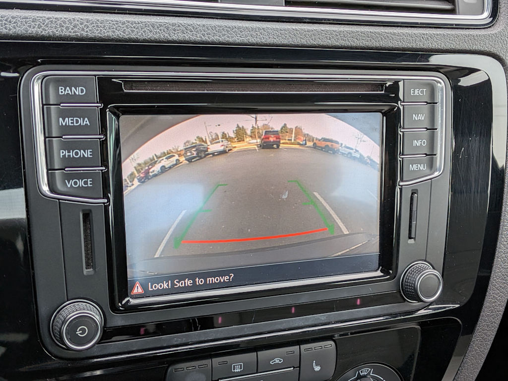 Thumbnail: 2016 Volkswagen Jetta - 32