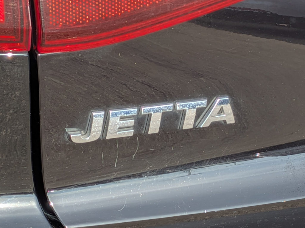 Thumbnail: 2016 Volkswagen Jetta - 25