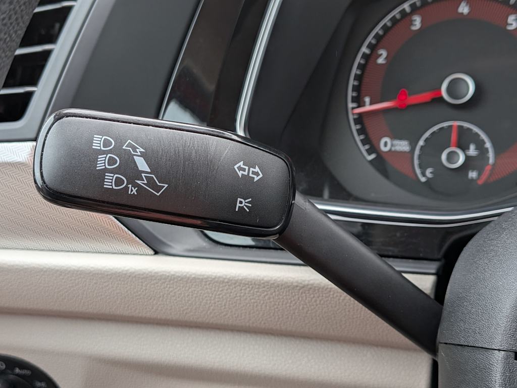 Thumbnail: 2019 Volkswagen Jetta - 29