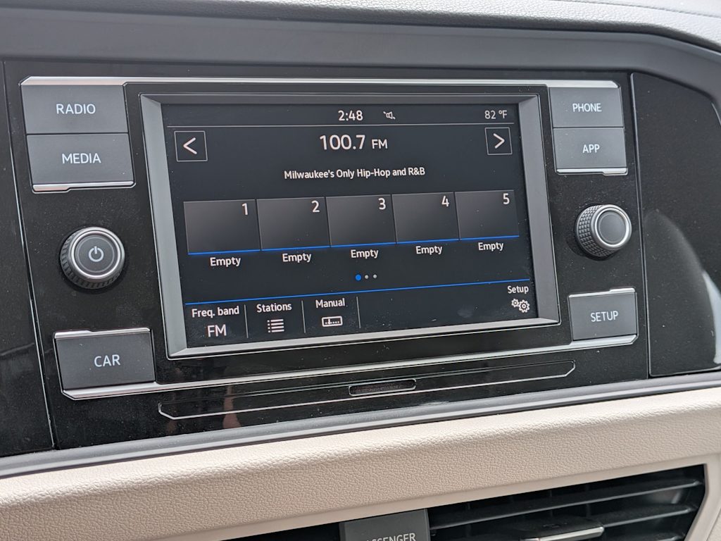 Thumbnail: 2019 Volkswagen Jetta - 14