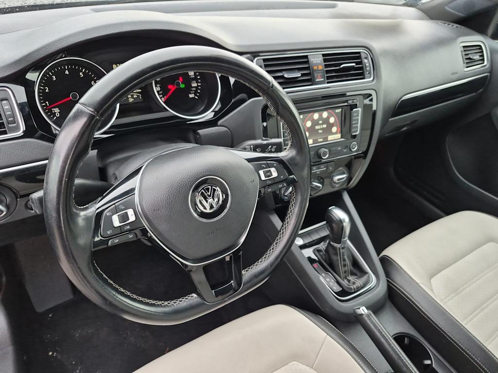 Thumbnail: 2015 Volkswagen Jetta - 2