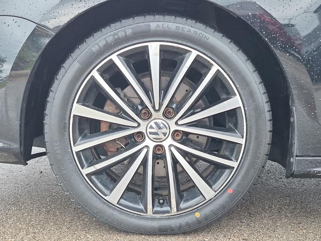 Thumbnail: 2015 Volkswagen Jetta - 8