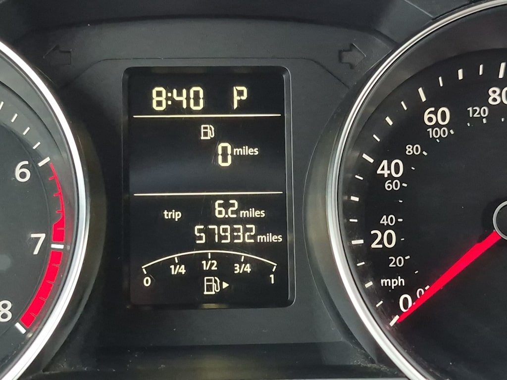 Thumbnail: 2015 Volkswagen Jetta - 16