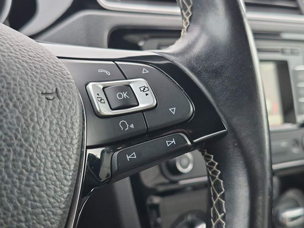 Thumbnail: 2015 Volkswagen Jetta - 29