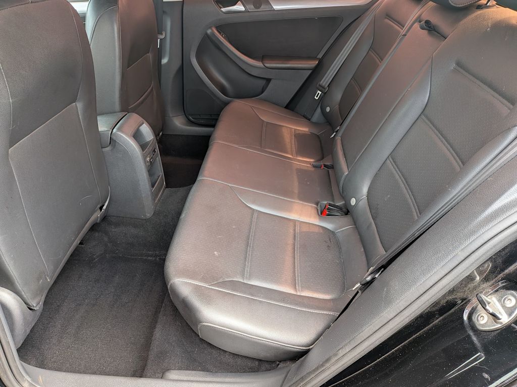Thumbnail: 2014 Volkswagen Jetta - 28