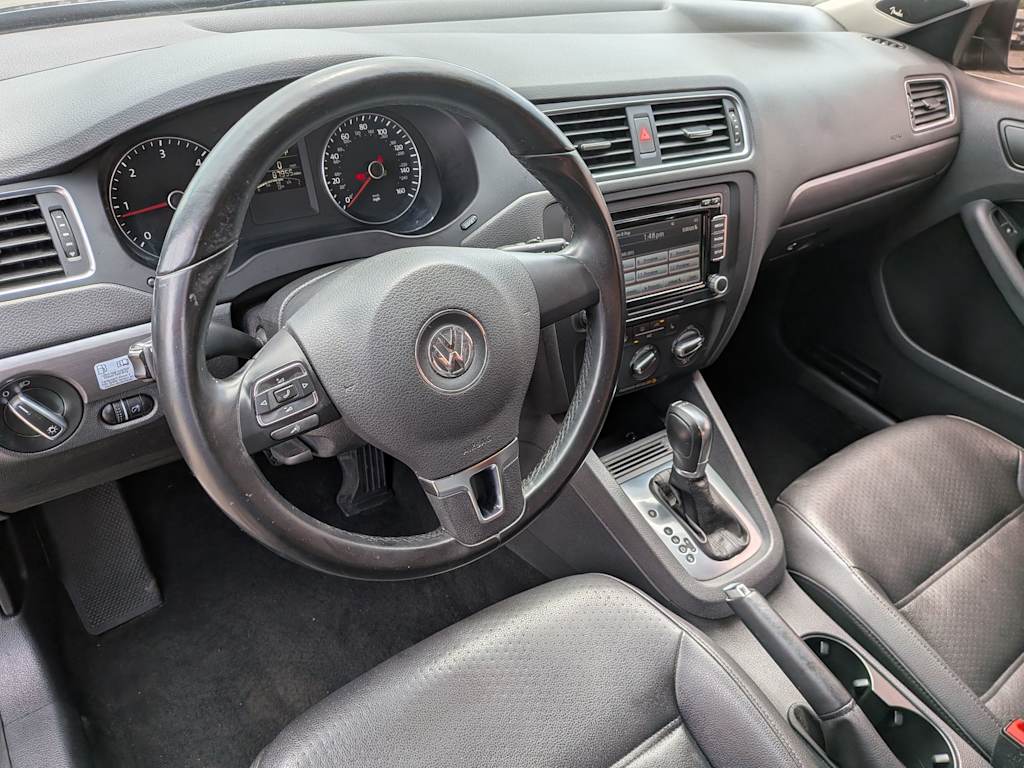 Thumbnail: 2014 Volkswagen Jetta - 2