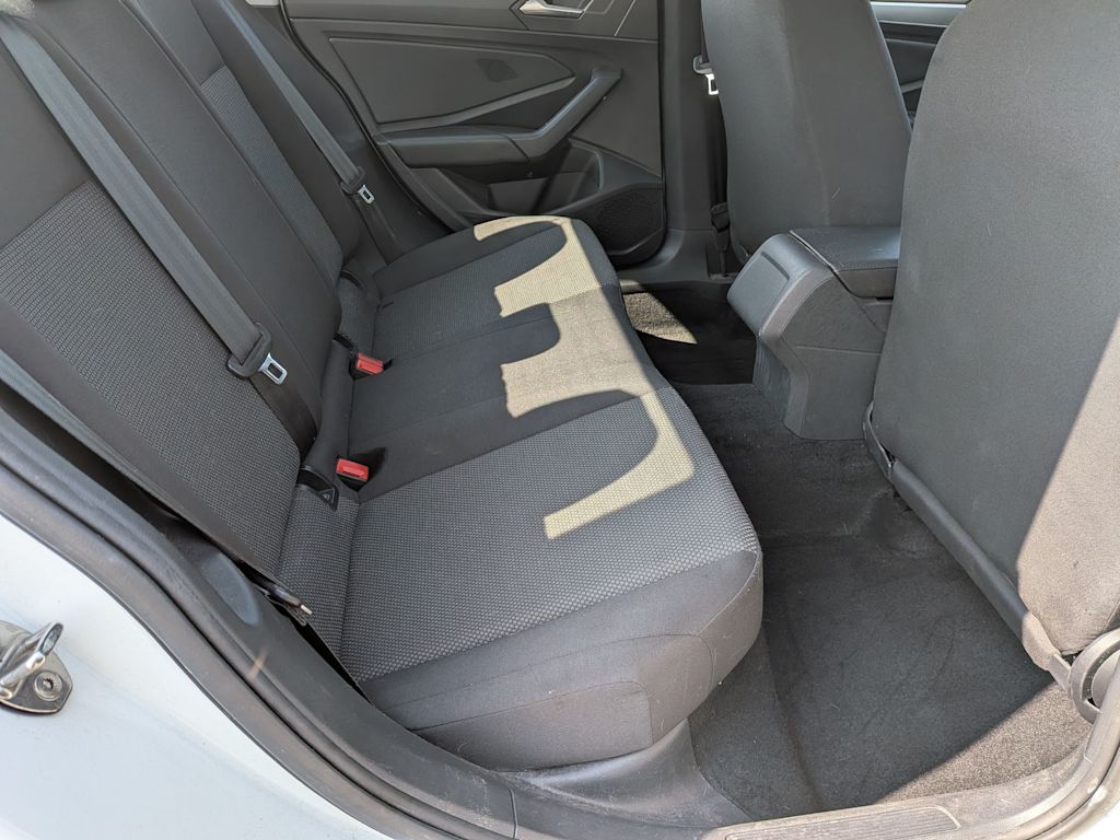 Thumbnail: 2019 Volkswagen Jetta - 25