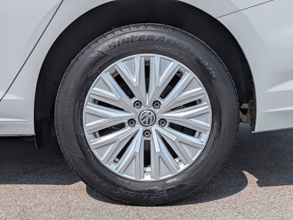 Thumbnail: 2019 Volkswagen Jetta - 8
