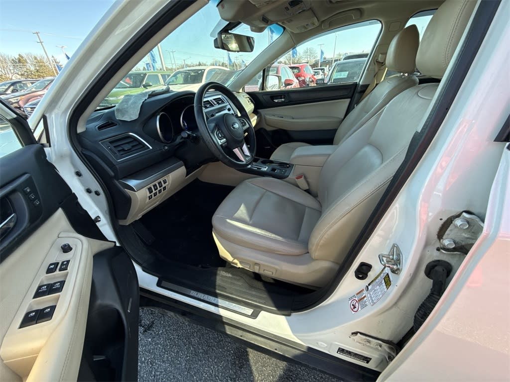 2017 Subaru Outback 3.6R Limited 8