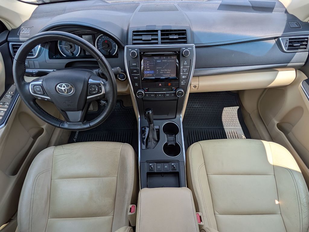 Thumbnail: 2015 Toyota Camry - 8