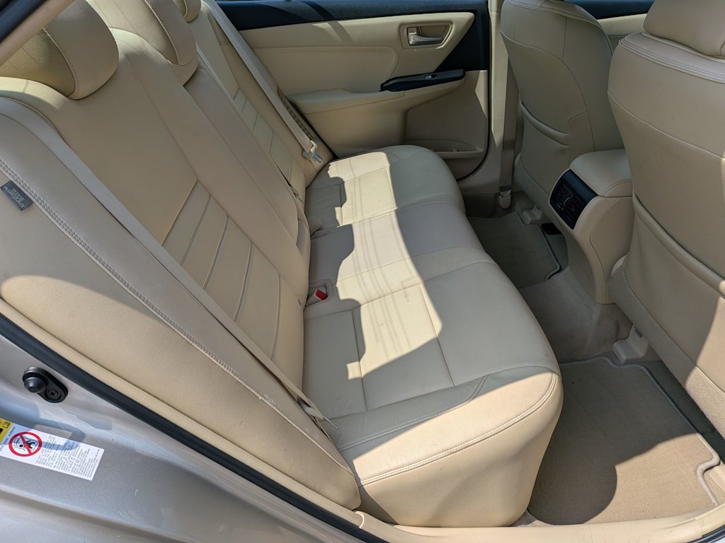 Thumbnail: 2015 Toyota Camry - 11