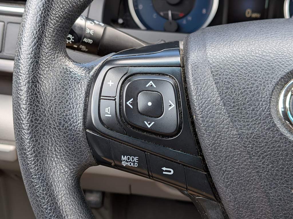 Thumbnail: 2017 Toyota Camry - 29