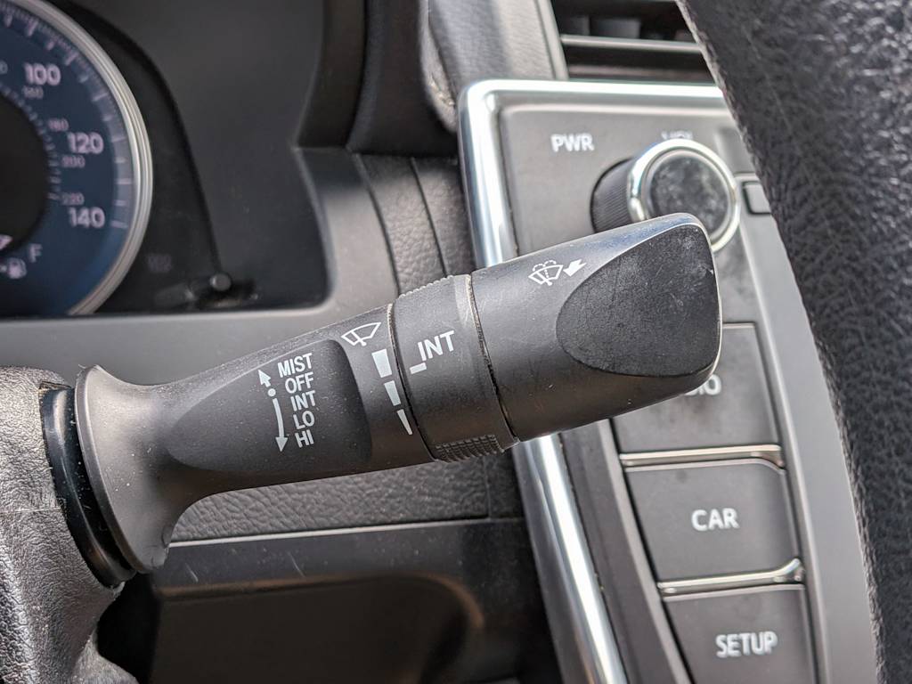 Thumbnail: 2017 Toyota Camry - 31