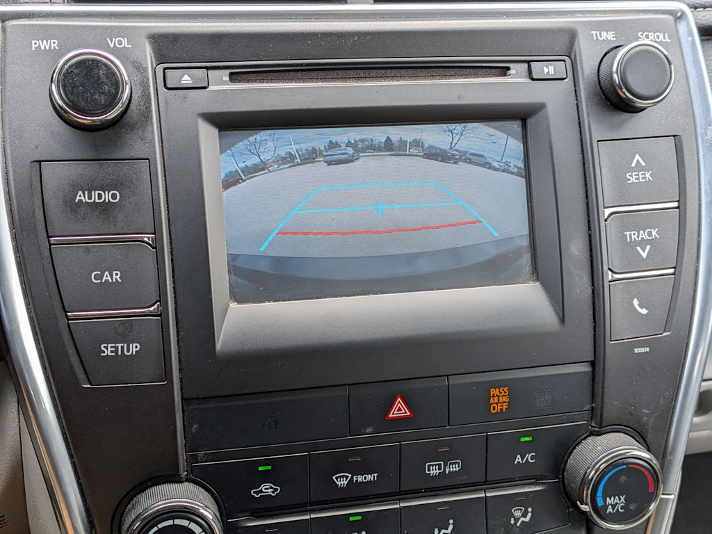 Thumbnail: 2017 Toyota Camry - 32