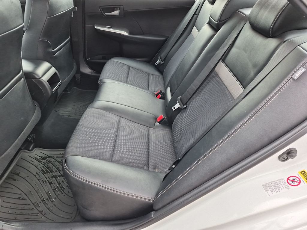 Thumbnail: 2012 Toyota Camry - 28