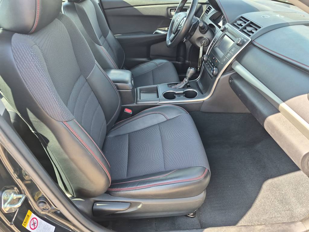 Thumbnail: 2017 Toyota Camry - 11