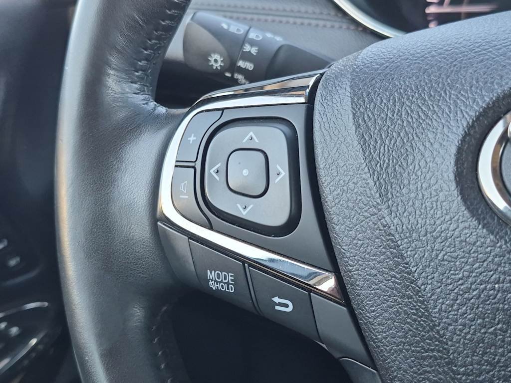 Thumbnail: 2018 Toyota Avalon - 29